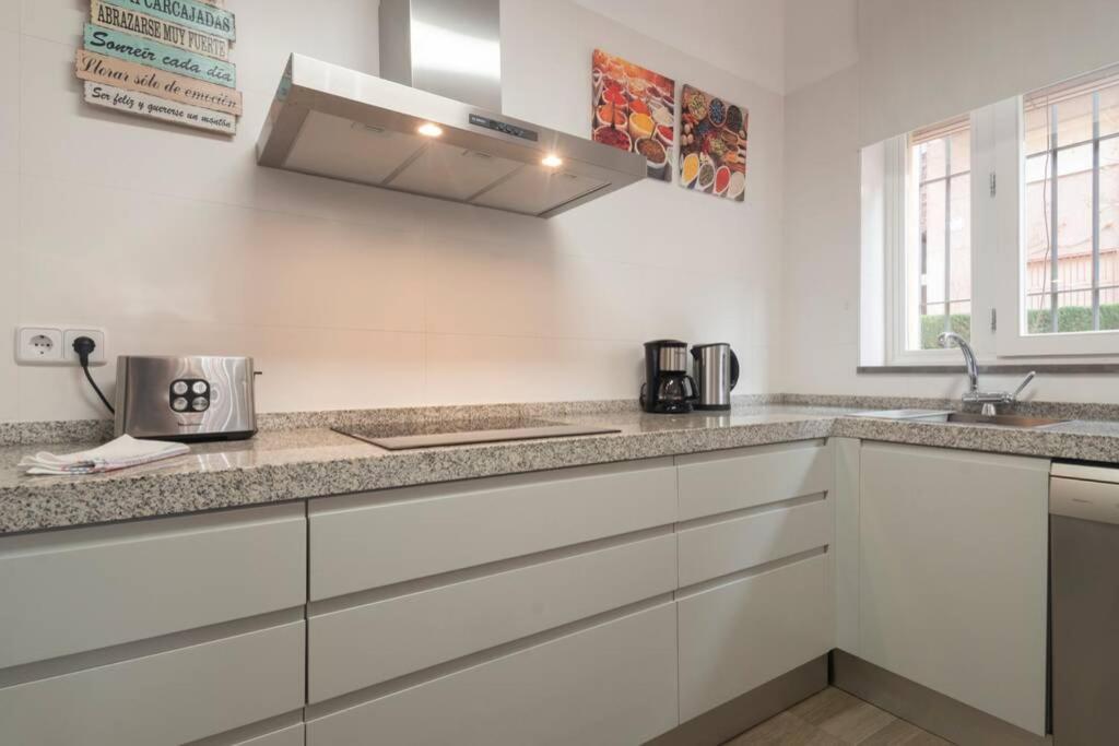 Appartamento Precioso Piso En Paseo De La Bomba Free Parking Granada Esterno foto