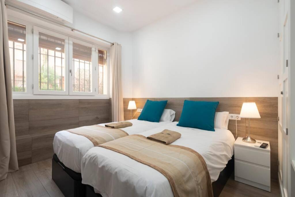Appartamento Precioso Piso En Paseo De La Bomba Free Parking Granada Esterno foto
